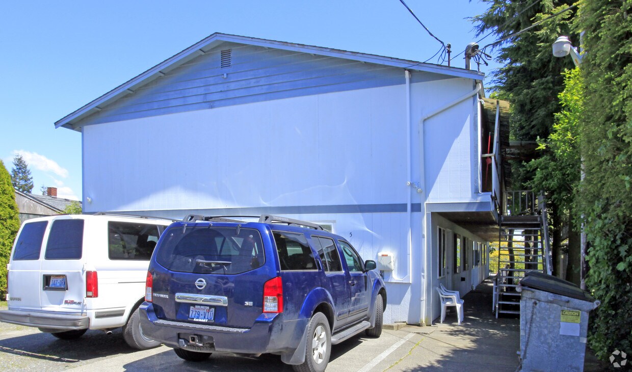 Building Photo - SHARLYN APTS