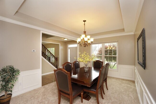 Building Photo - 7882 Yellowwood Dr
