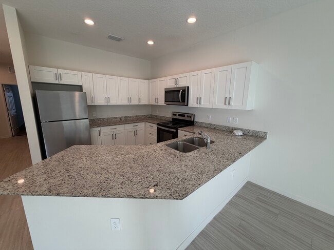 Building Photo - 2138 Penny Ln