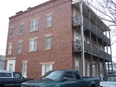 Building Photo - 117 S Bank St