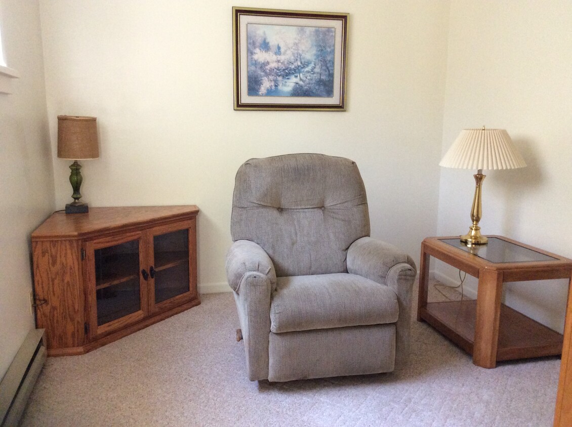 Foto principal - 905 7th St N