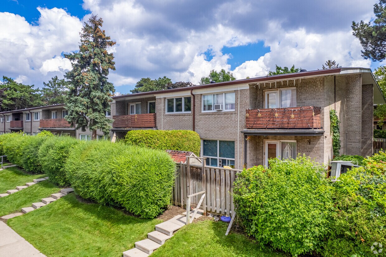 Photo du bâtiment - 26 Underhill Dr