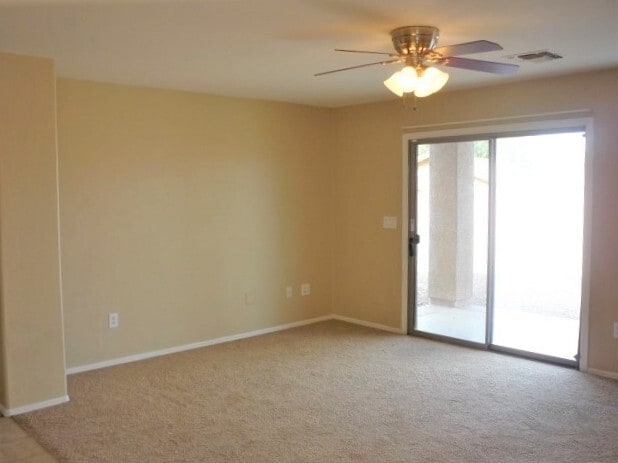Foto del edificio - 989 E Stronghold Canyon Ln