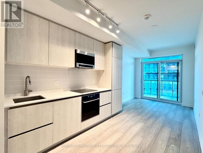 Building Photo - 110 Broadway Ave