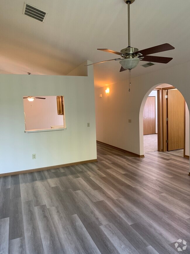 CarpenterRidgeway Apartments for Rent with Extra Storage Madison, WI