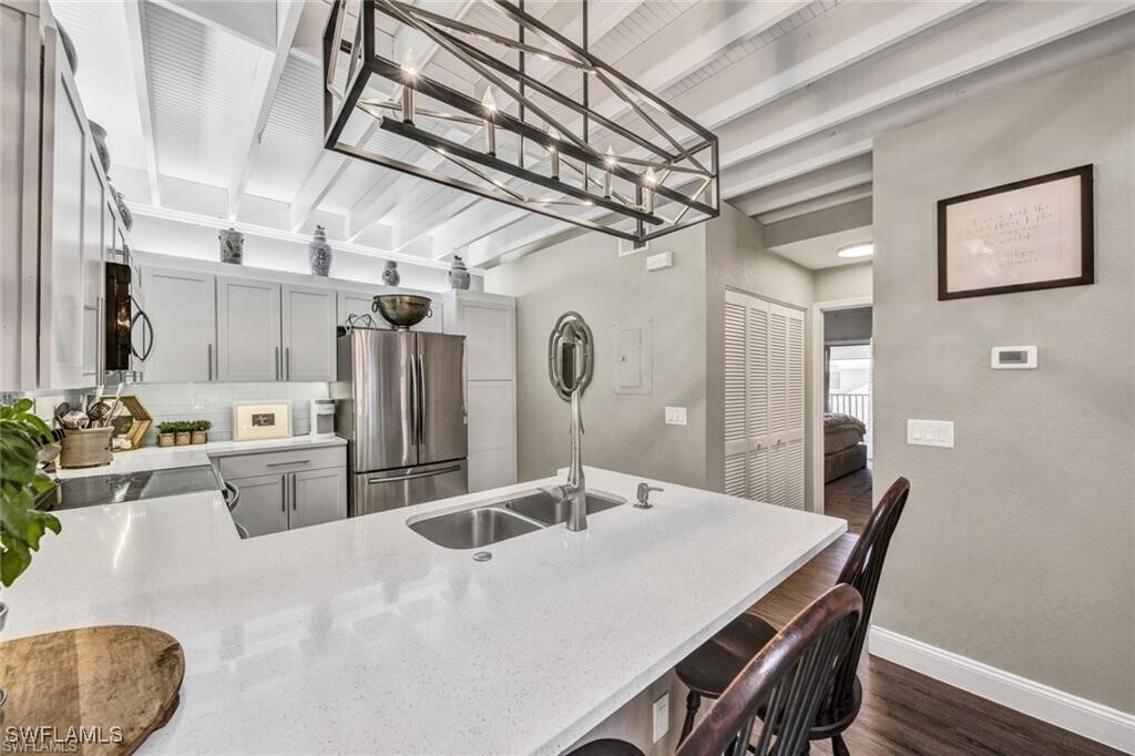 Foto principal - 50 Emerald Woods Dr