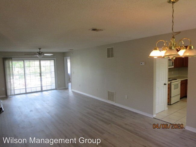 Building Photo - 2 br, 2.5 bath House - 5306 Clubside Drive