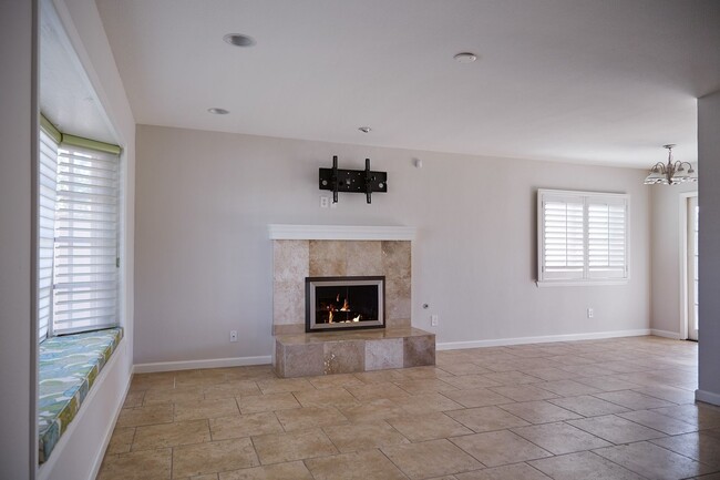 Foto del edificio - Beautiful Huntington Beach Single Family H...