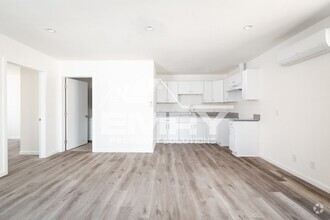 Building Photo - 3848 W 105th St