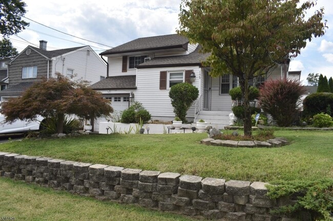 Building Photo - 193 McFarlane Rd