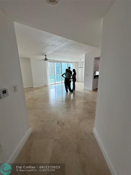 Building Photo - 1250 S Miami Ave