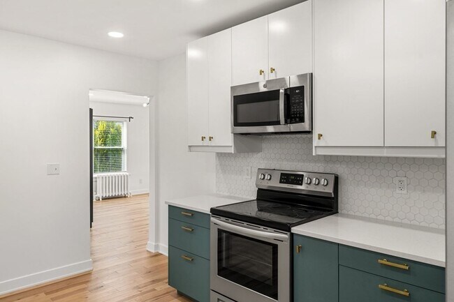 Building Photo - 6 Dearborn St