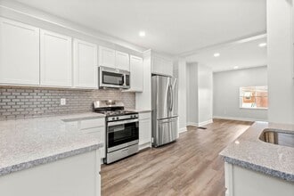 Building Photo - 1722 Crosby Ave