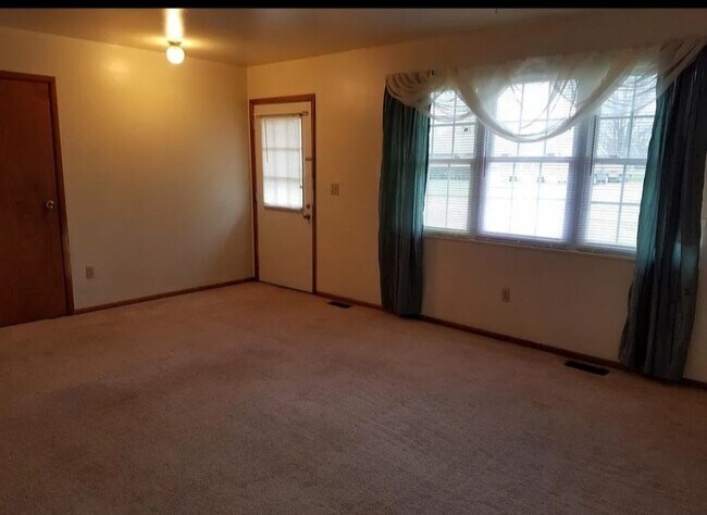Building Photo - 3431 Kingsreach Ln
