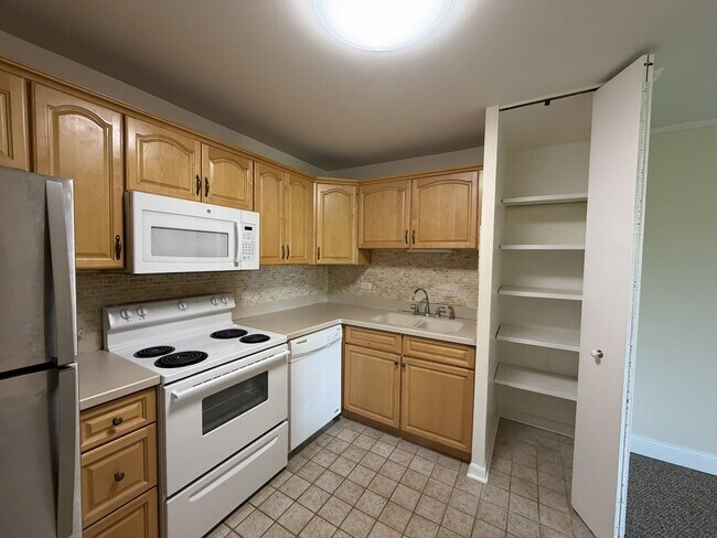 Foto del edificio - 430 Walnut Creek Rd