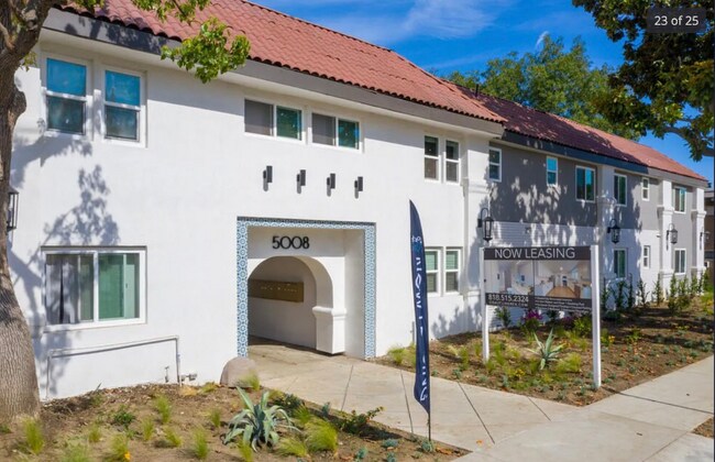 Foto del edificio - 5008 Hazeltine Ave