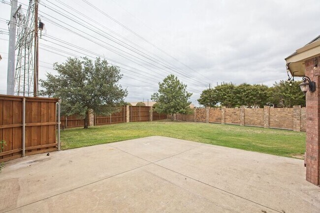 Foto del edificio - 4501 Postbridge Dr