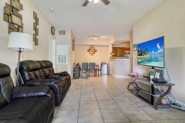 Building Photo - 3702 Palm Desert Ln