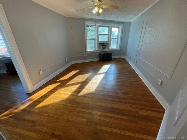 Building Photo - 70 Circular Ave