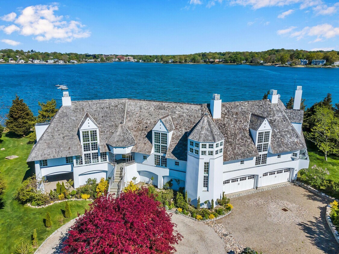 Primary Photo - 29 Brush Island Rd