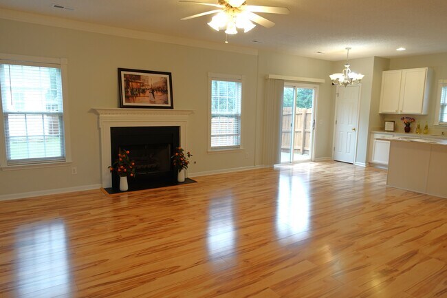 Foto del edificio - 129 N Orchard Farms Ave
