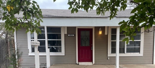 Foto principal - 3911 S Tyler St