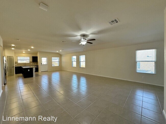 Foto del edificio - 4 br, 2 bath House - 3807 Endicott Drive