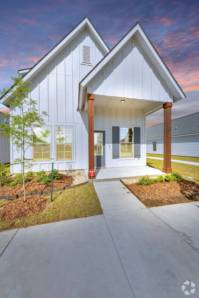 Building Photo - Cottages at Creekview