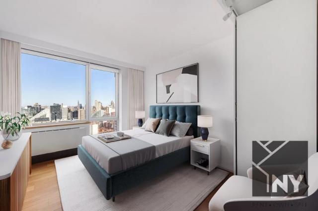 Foto del edificio - 3 bedroom in New York NY 10036