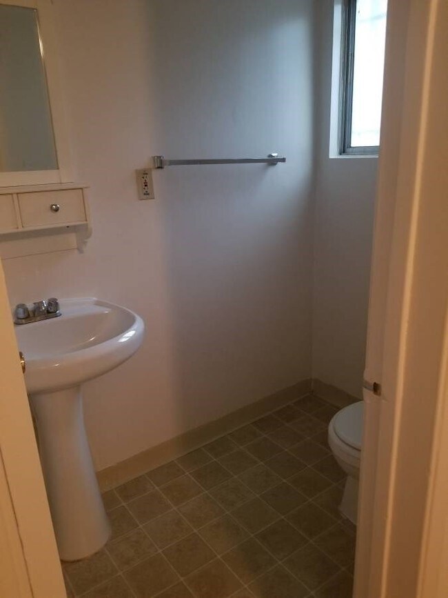 Foto del edificio - 5140 Coldwater Canyon Ave
