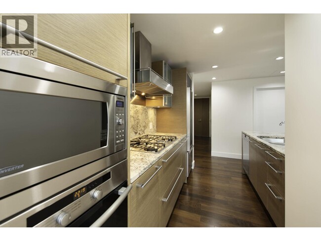 Photo du bâtiment - 1111 Alberni St