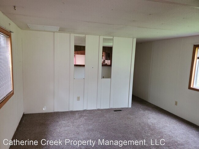 Building Photo - 2 br, 1 bath House - 1136 N. Main Street