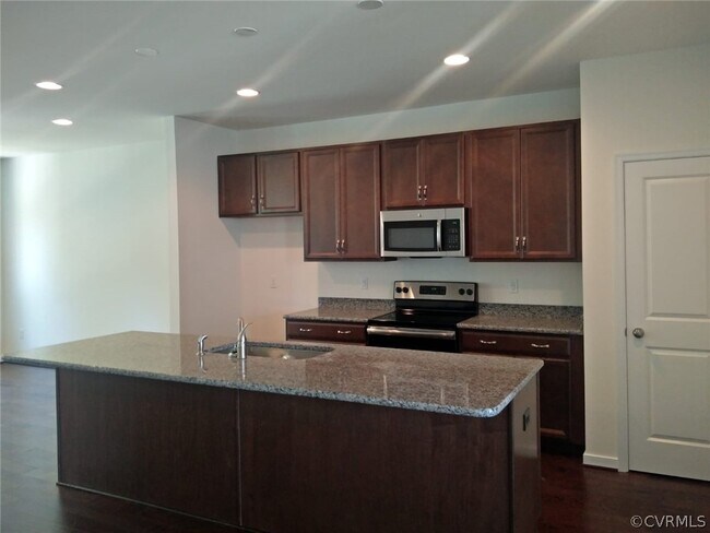 Building Photo - 11417 Hayloft Ln