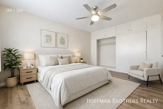 Building Photo - 1220 N Harper Ave