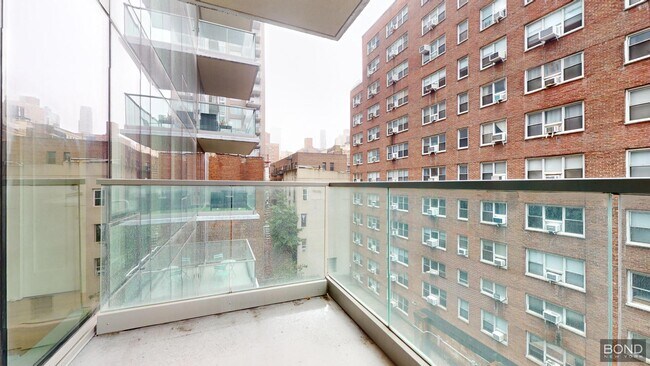 Building Photo - 237 E 34th St