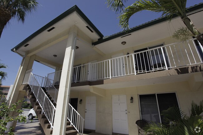 Beach Villas In Deerfield Apartments Fl Community Beach Villas In Deerfield