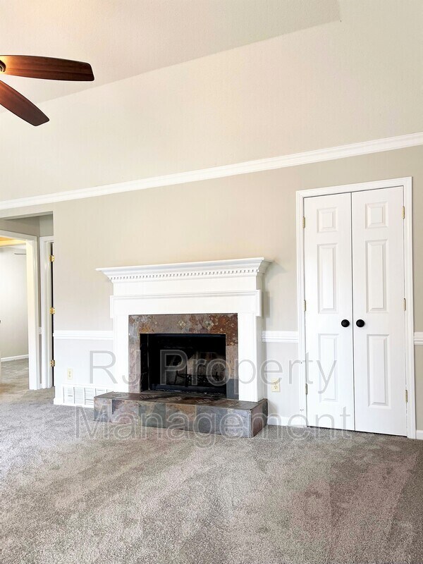 Foto del edificio - 1079 Harpeth Dr
