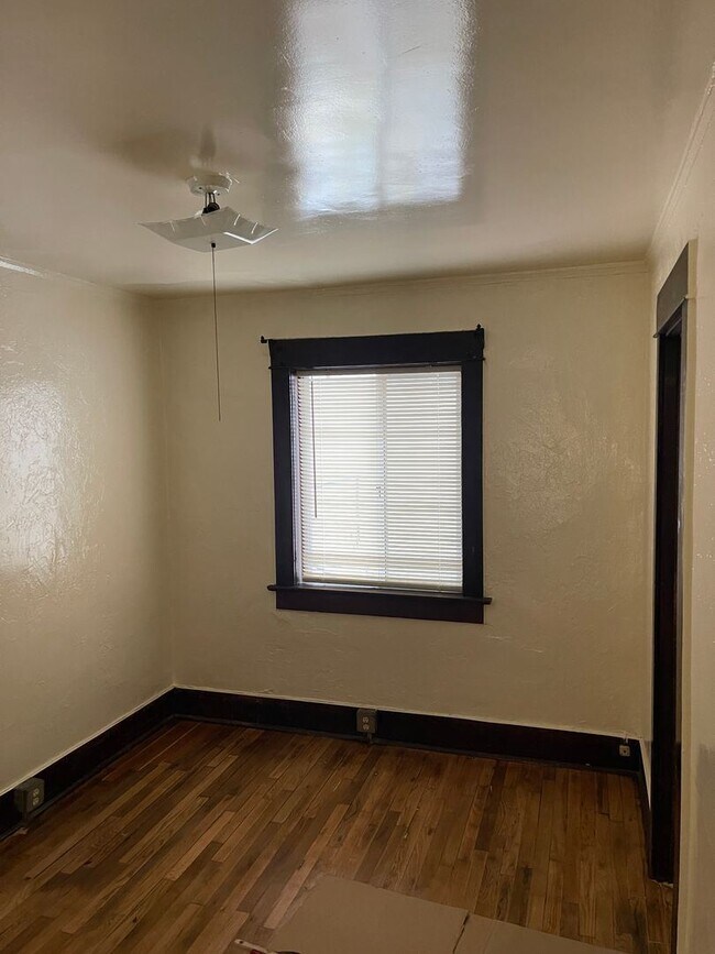 Foto del edificio - 1 br, 1 bath House - 385 3rd Avenue #1