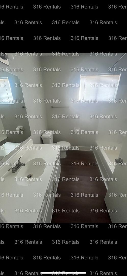 Foto del edificio - 728 W 15th St