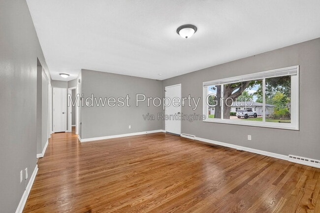 Building Photo - 6717 Lightwood Dr