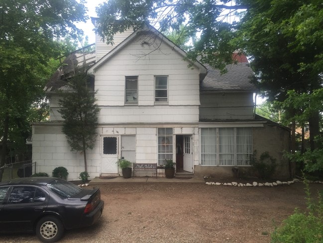 Building Photo - 756 Tompkins Ave