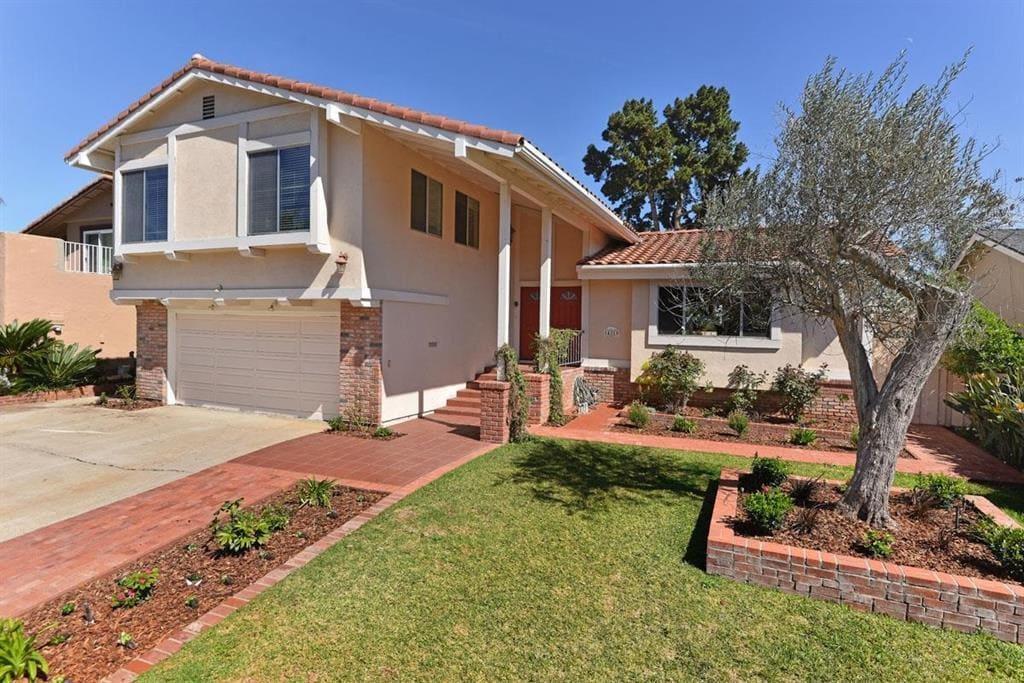 Primary Photo - 14219 Mango Dr