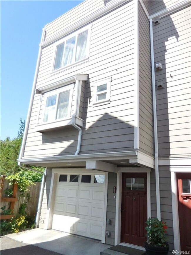 Foto del edificio - 3Bd/2.5Ba Seattle Townhome