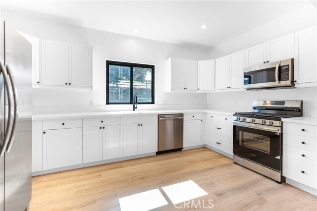 Building Photo - 10950 Fox Springs Rd