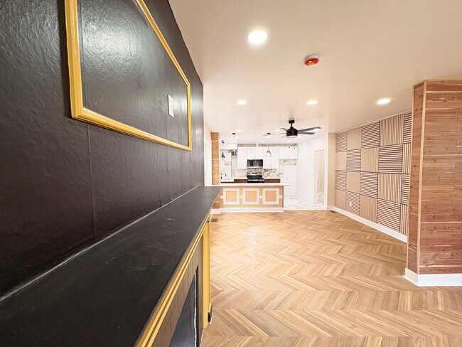 Foto del edificio - 7128 Card Ln