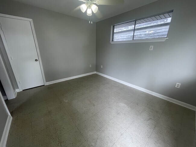 Foto del edificio - 2722 Delille St