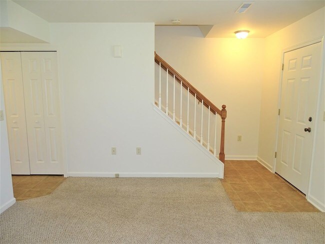 Building Photo - 12 School Dr