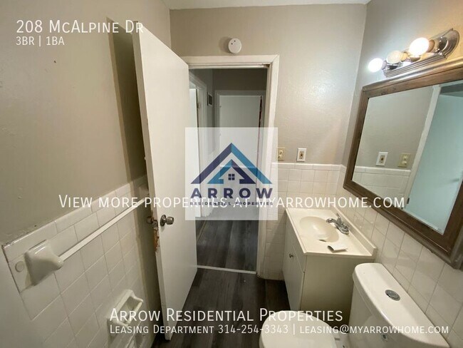 Building Photo - 208 Mc Alpine Dr