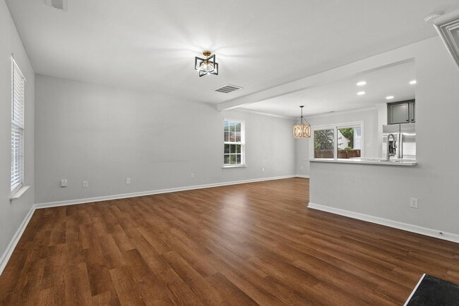 Building Photo - AVAILABLE 10/14/25! Welcome to this charmi...