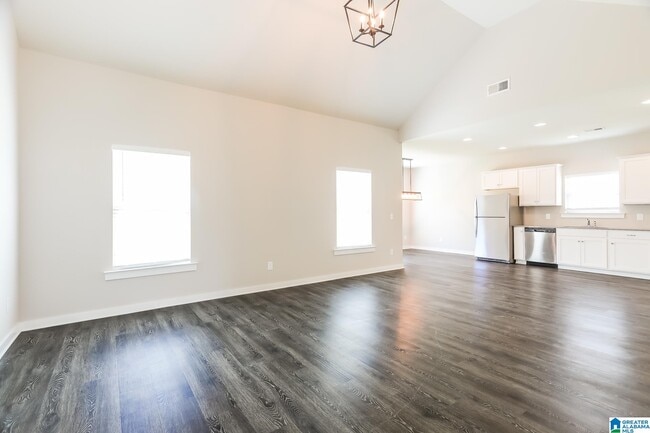 Building Photo - 135 Wolf Ln